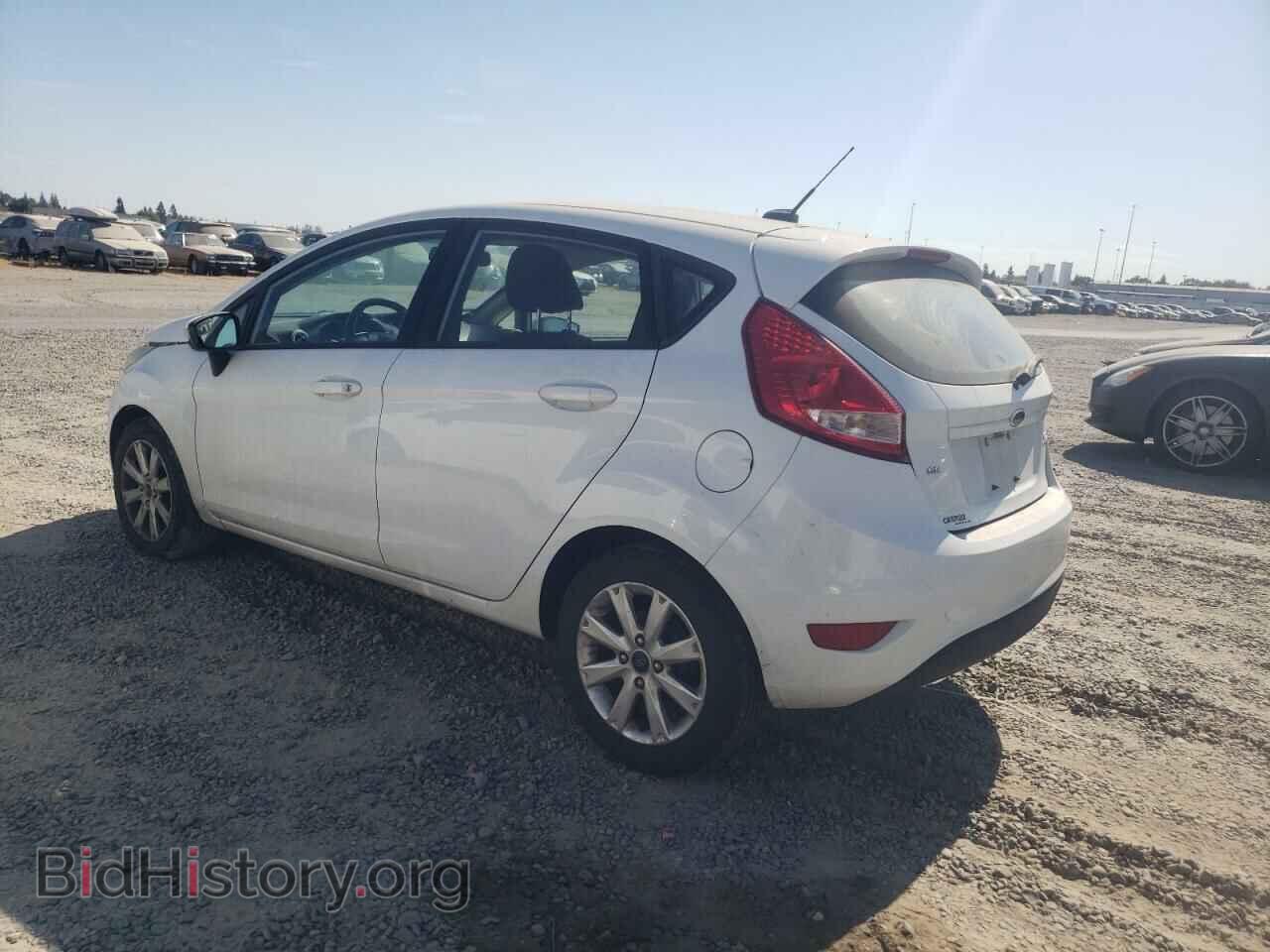 2013 FORD FIESTA - VIN: 3FADP4EJ5DM195284 - Фото 2