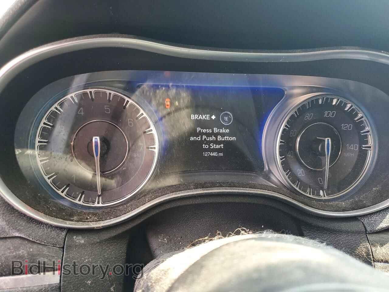 2019 CHRYSLER 300 - VIN: 2C3CCAAG0KH564952 - Фото 9