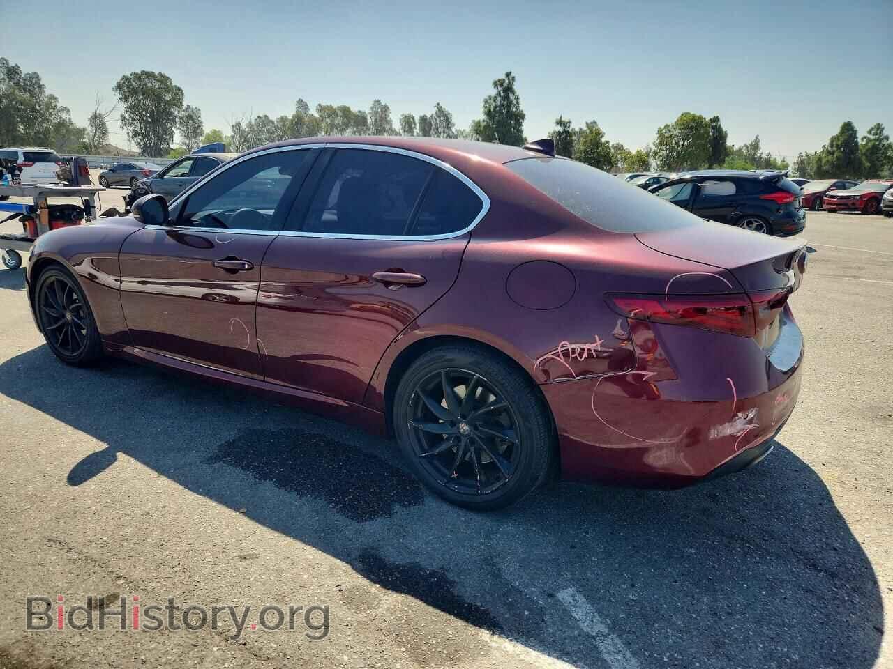 2017 ALFA ROMEO GIULIA - VIN: ZARFAEBN8H7557731 - Photo 2