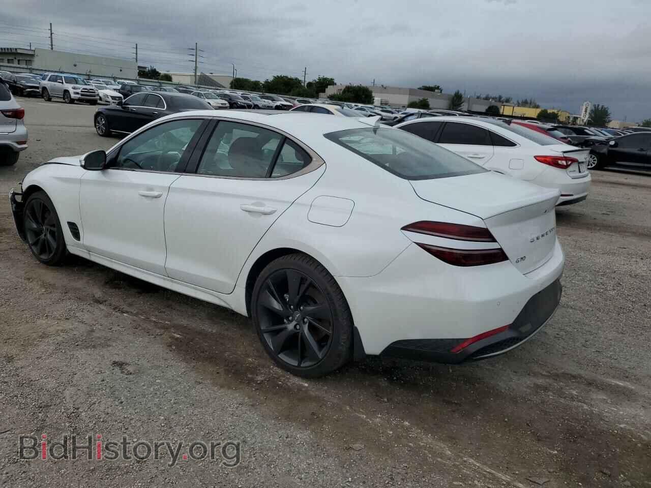 2023 GENESIS G70 BASE - VIN: KMTG34TA0PU126204 - Фото 2