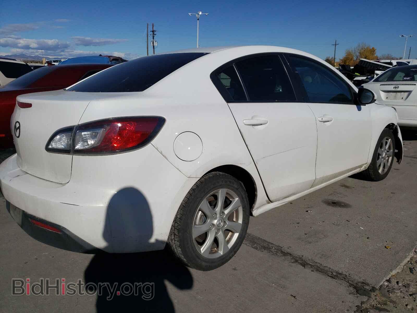 2011 MAZDA 3 - VIN: JM1BL1VG4B1450565 - Фото 4