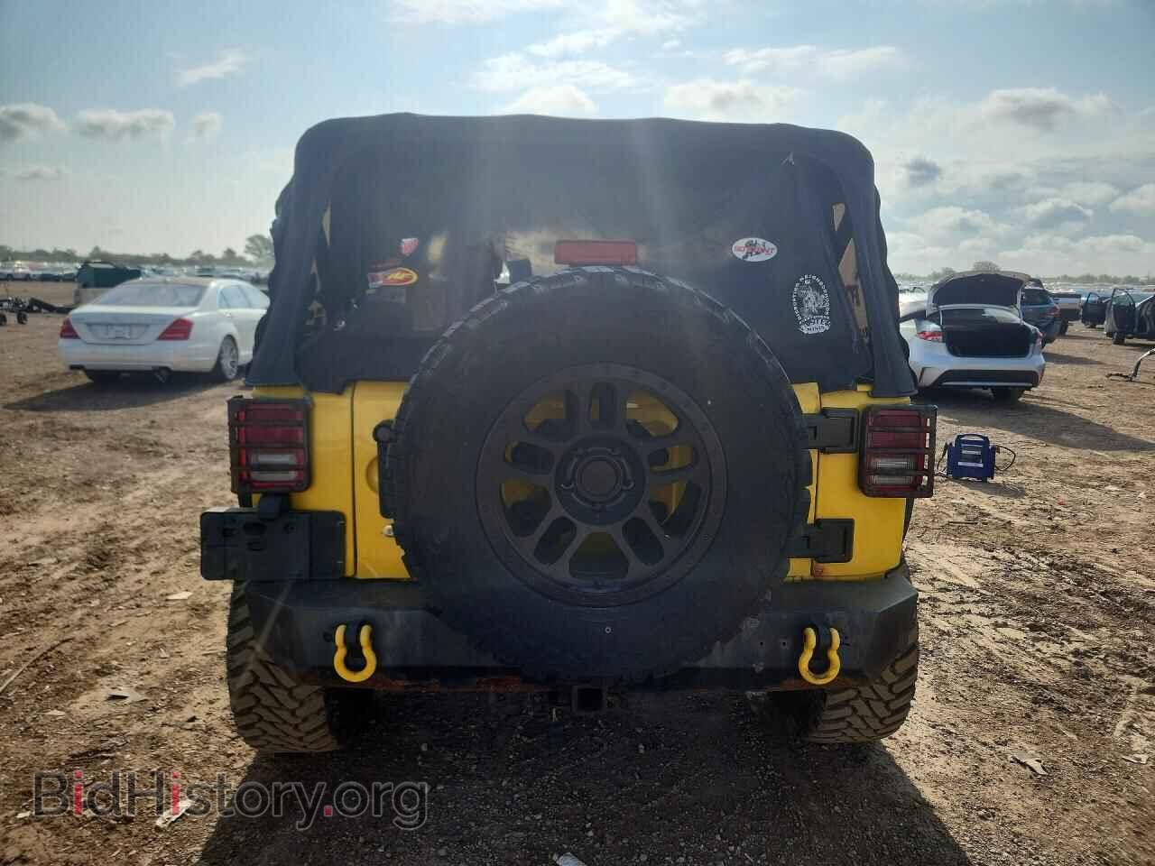 2011 JEEP WRANGLER - VIN: 1J4AA2D12BL537741 - Фото 6