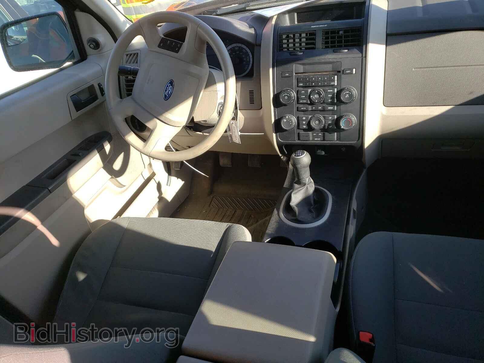 2011 FORD ESCAPE - VIN: 1FMCU0C75BKB68939 - Фото 9