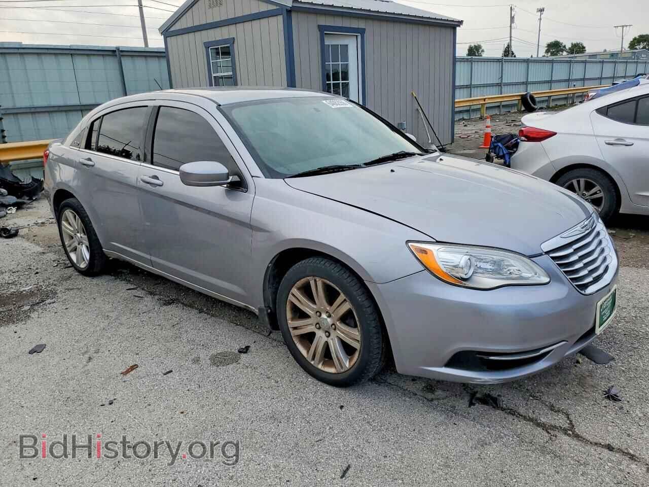 2013 CHRYSLER 200 - VIN: 1C3CCBBB0DN584802 - Photo 4