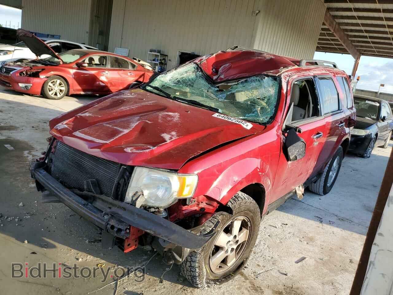 2010 FORD ESCAPE - VIN: 1FMCU0D75AKB51149 - Фото 2