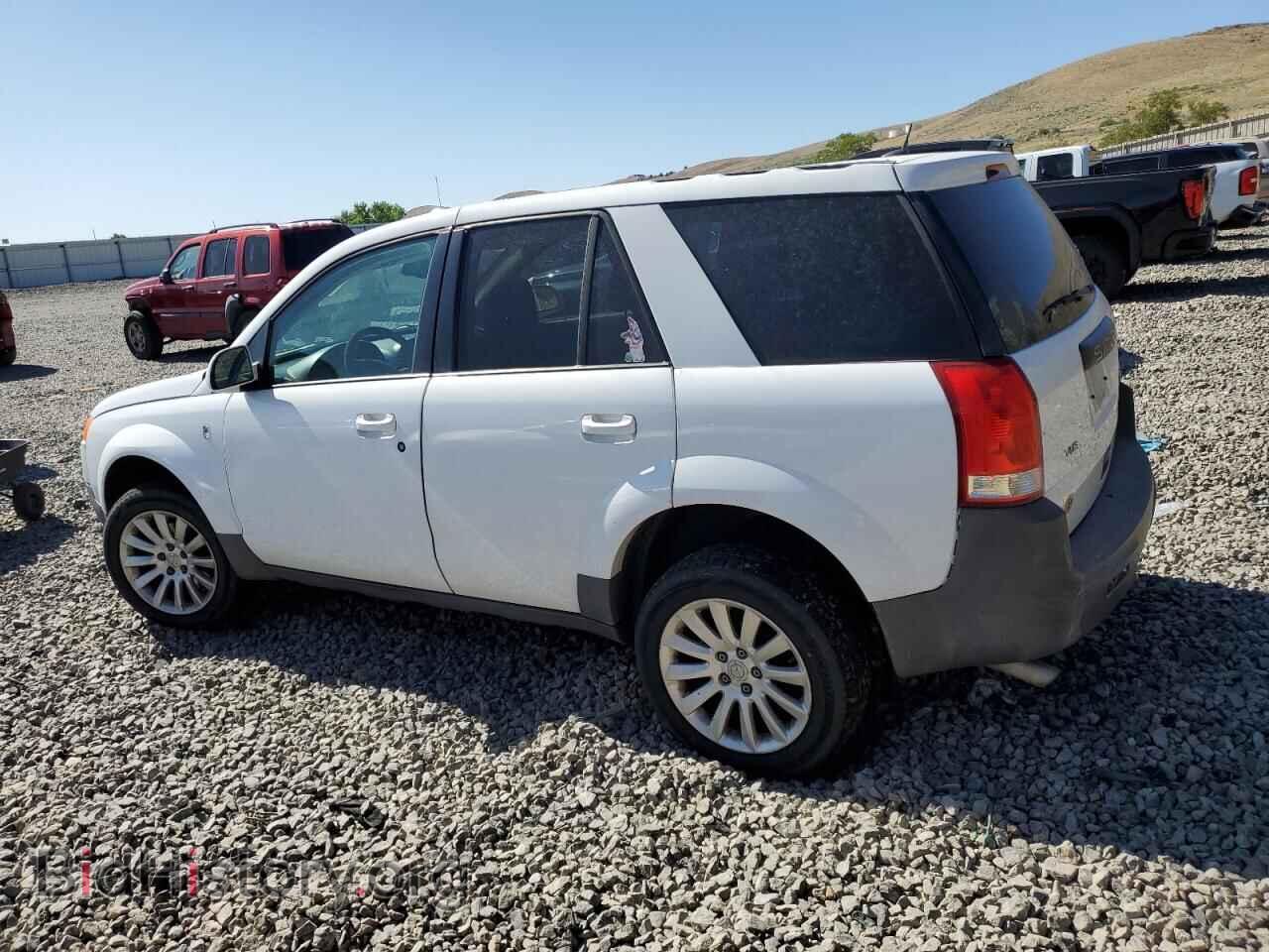 2005 SATURN VUE - VIN: 5GZCZ634X5S815367 - Фото 2