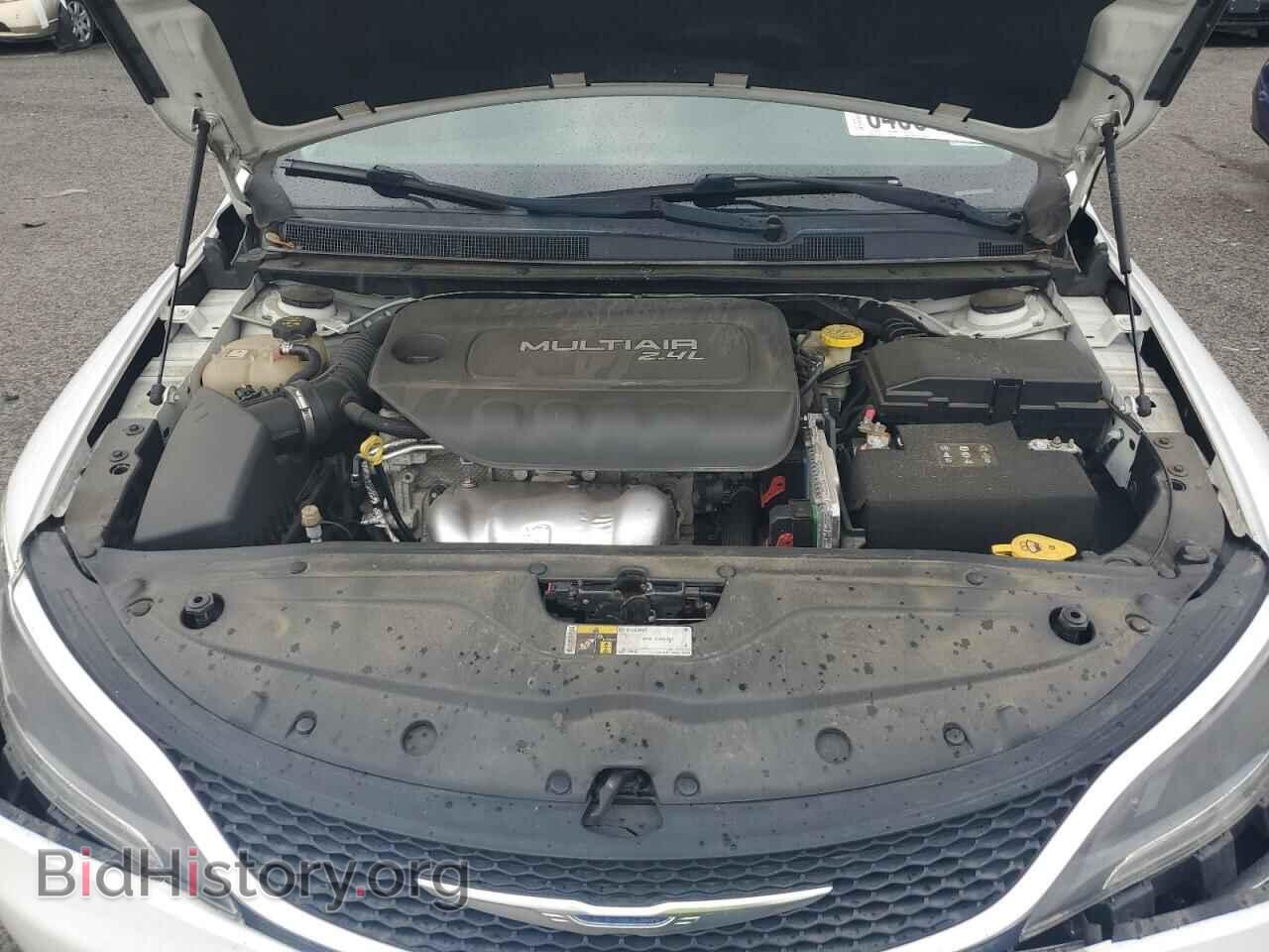 2016 CHRYSLER 200 - VIN: 1C3CCCAB0GN189983 - Фото 11