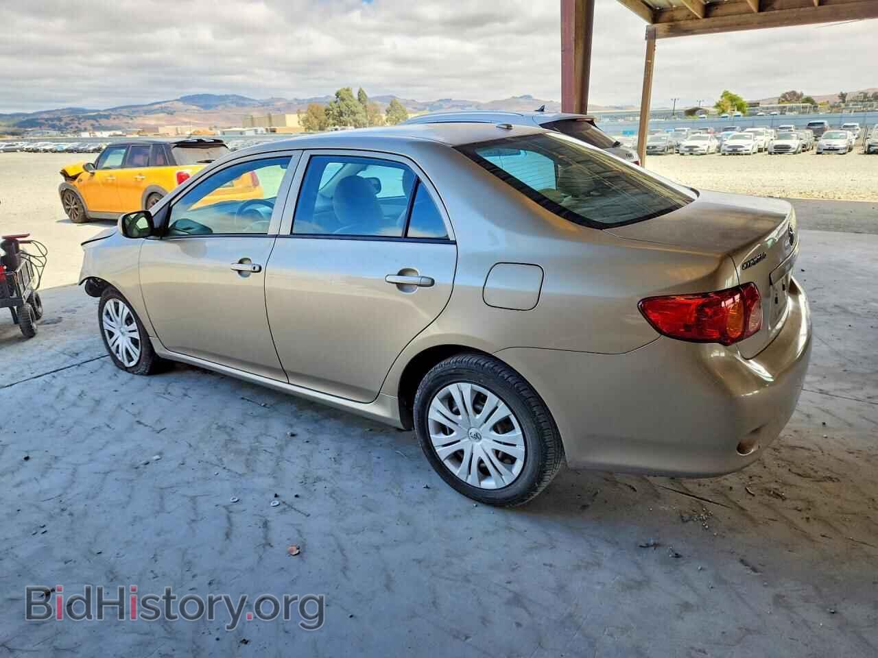 2010 TOYOTA COROLLA - VIN: 1NXBU4EE3AZ313669 - Фото 2