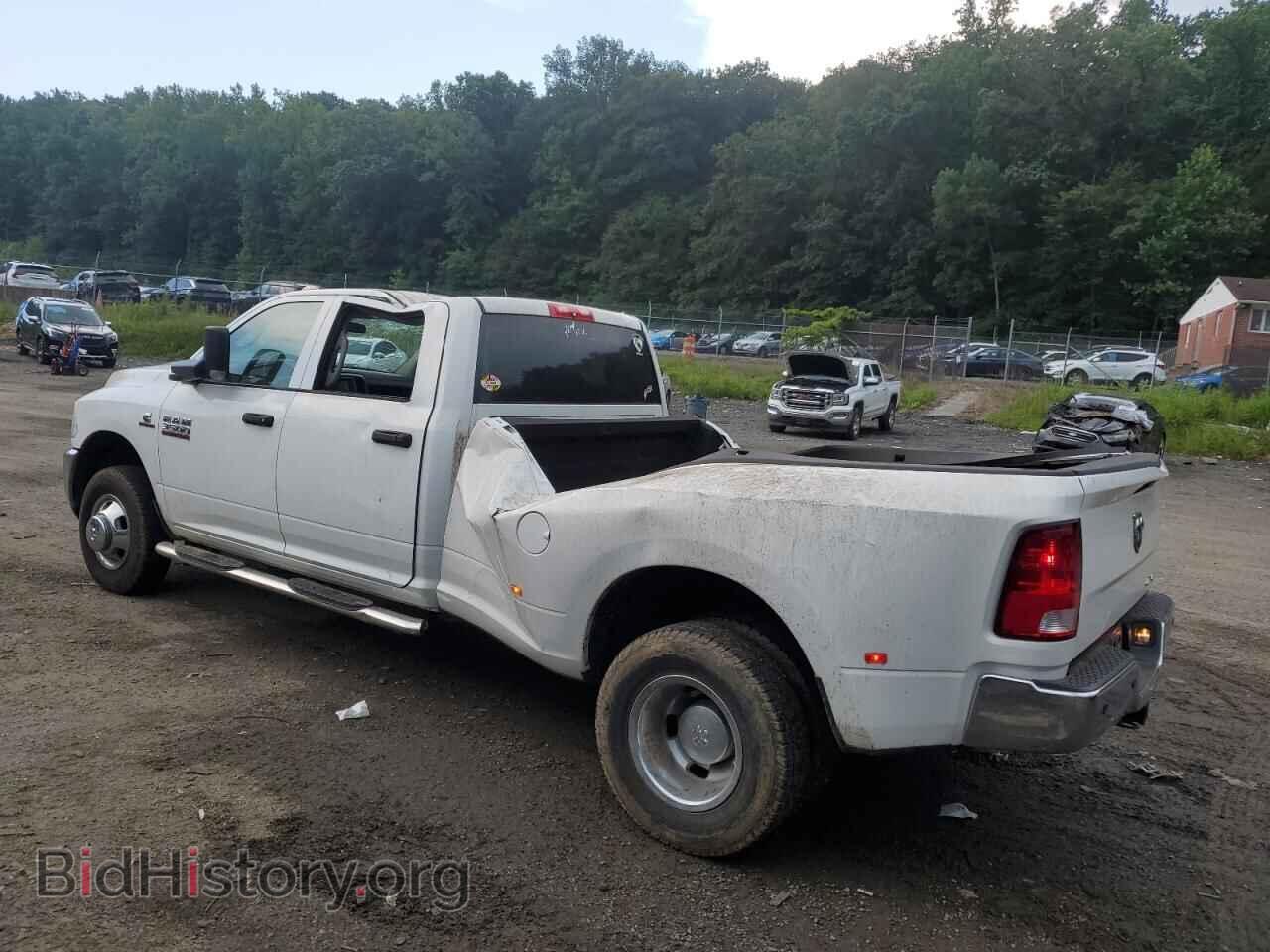 2018 RAM All Models - VIN: 3C63RRGL1JG428963 - Photo 2