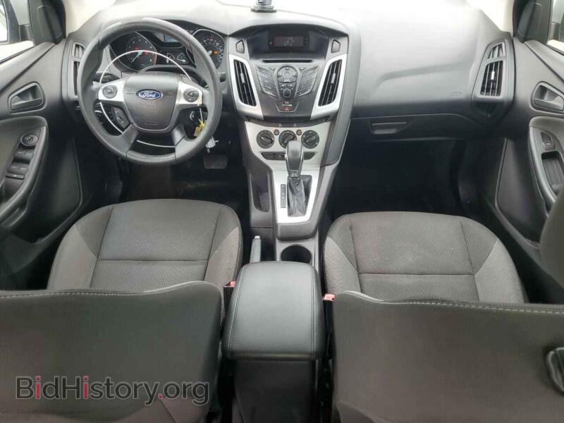 2012 Ford FOCUS (VIN 1FAHP3F2XCL202510) — photo 8 of 12