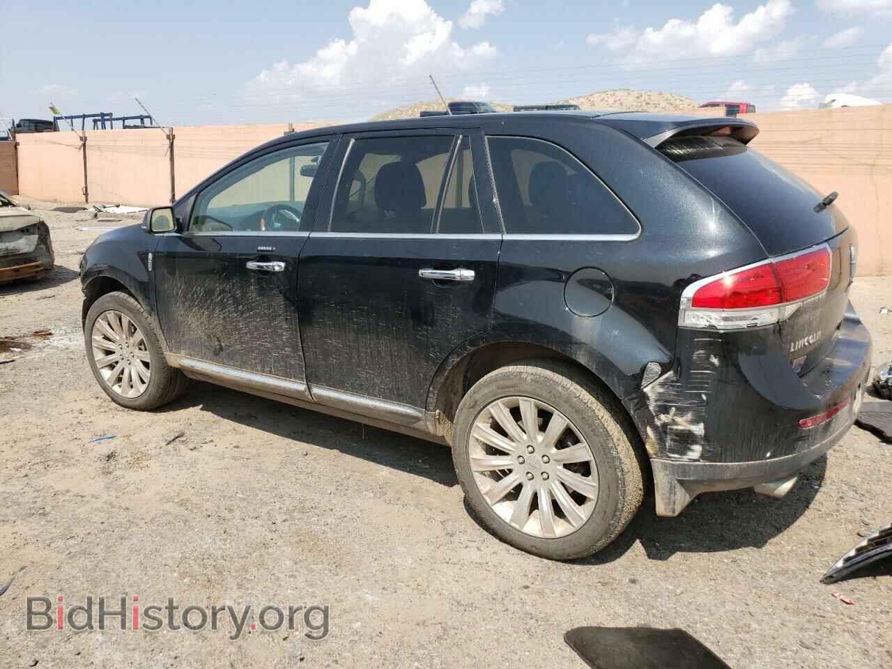 2012 LINCOLN MKX - VIN: 2LMDJ8JK5CBL11357 - Photo 2