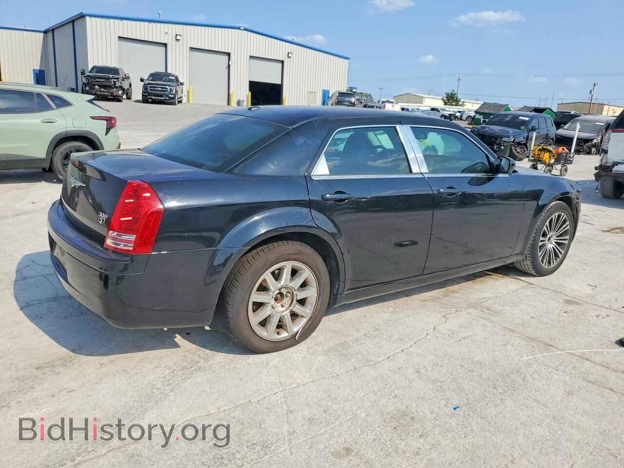 2010 CHRYSLER 300 - VIN: 2C3CA2CV5AH329646 - Photo 3