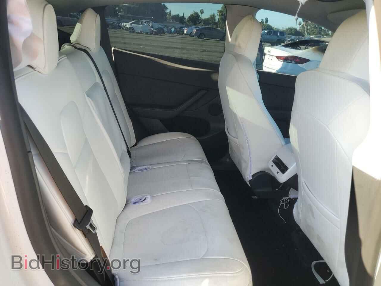 2022 TESLA MODEL Y - VIN: 7SAYGDEE7NF552360 - Фото 10
