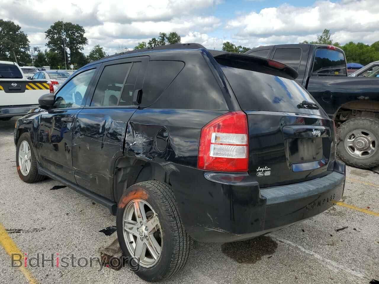 2007 JEEP COMPASS - VIN: 1J8FT47077D386149 - Photo 2