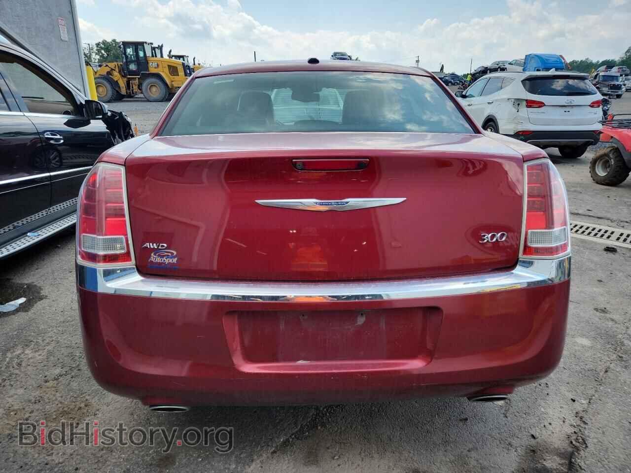 2012 Chrysler 300 (VIN 2C3CCAHG0CH224515) — фото 6 из 15