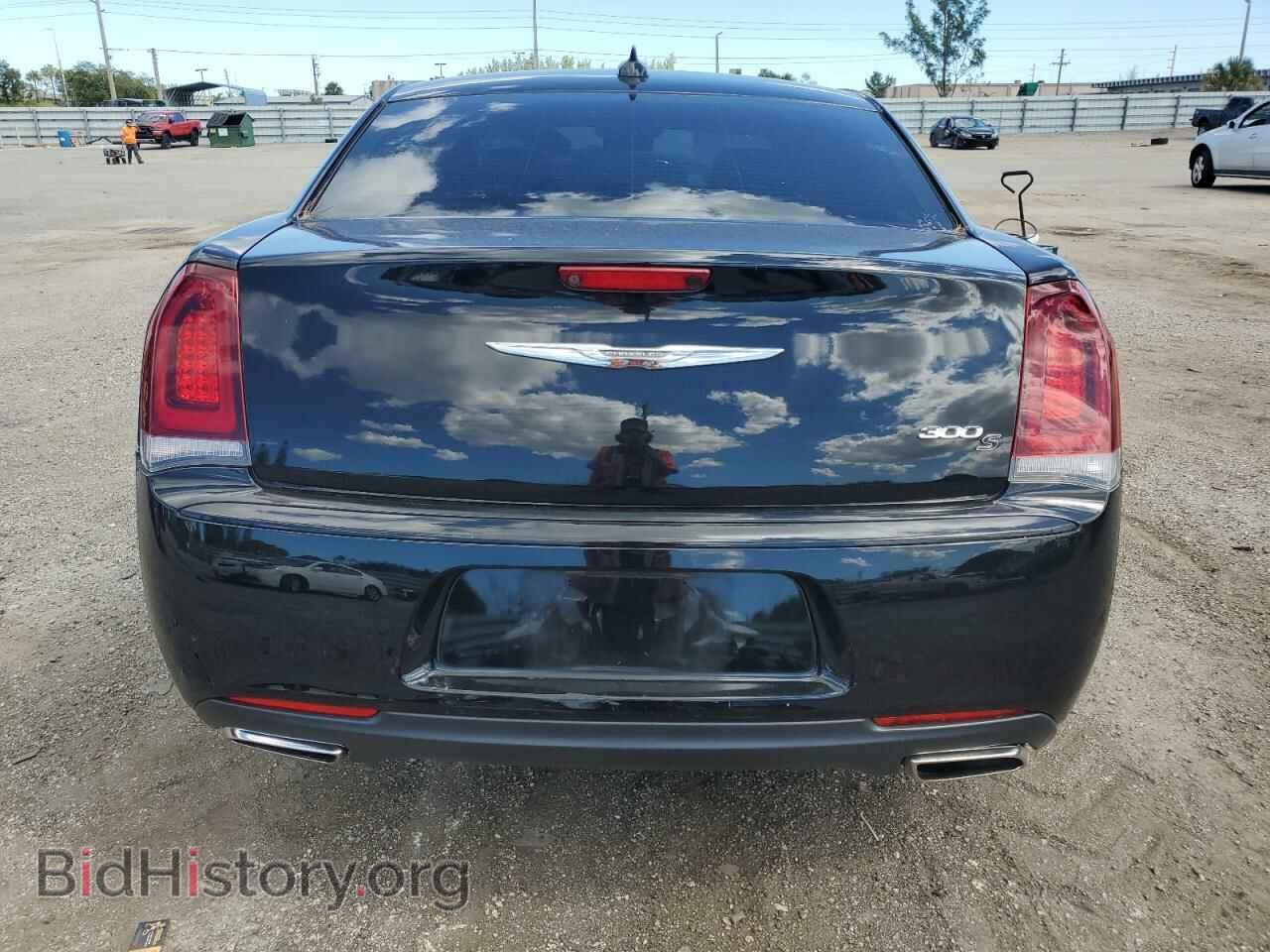 2019 CHRYSLER 300 - VIN: 2C3CCABG3KH566208 - Фото 6
