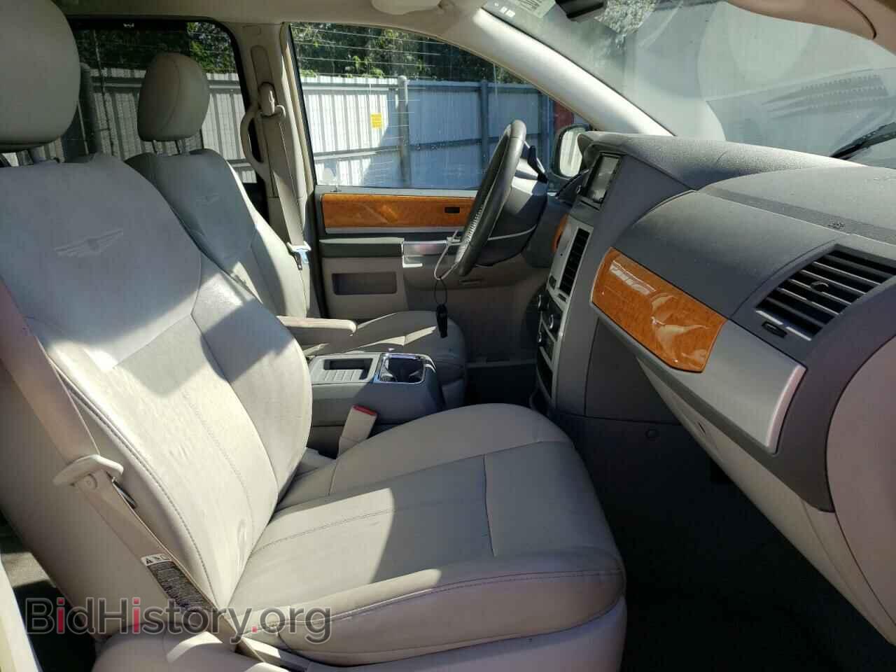 2008 CHRYSLER MINIVAN - VIN: 2A8HR64X28R754353 - Фото 5