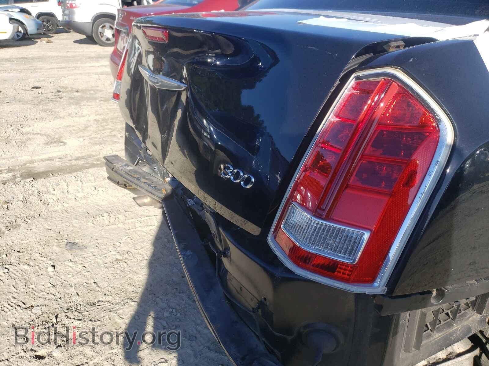 2012 CHRYSLER 300 - VIN: 2C3CCACG8CH245250 - Фото 9