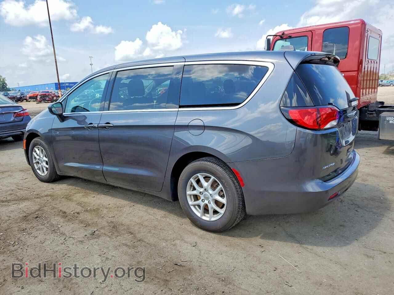 2017 CHRYSLER PACIFICA - VIN: 2C4RC1DG9HR720183 - Photo 2