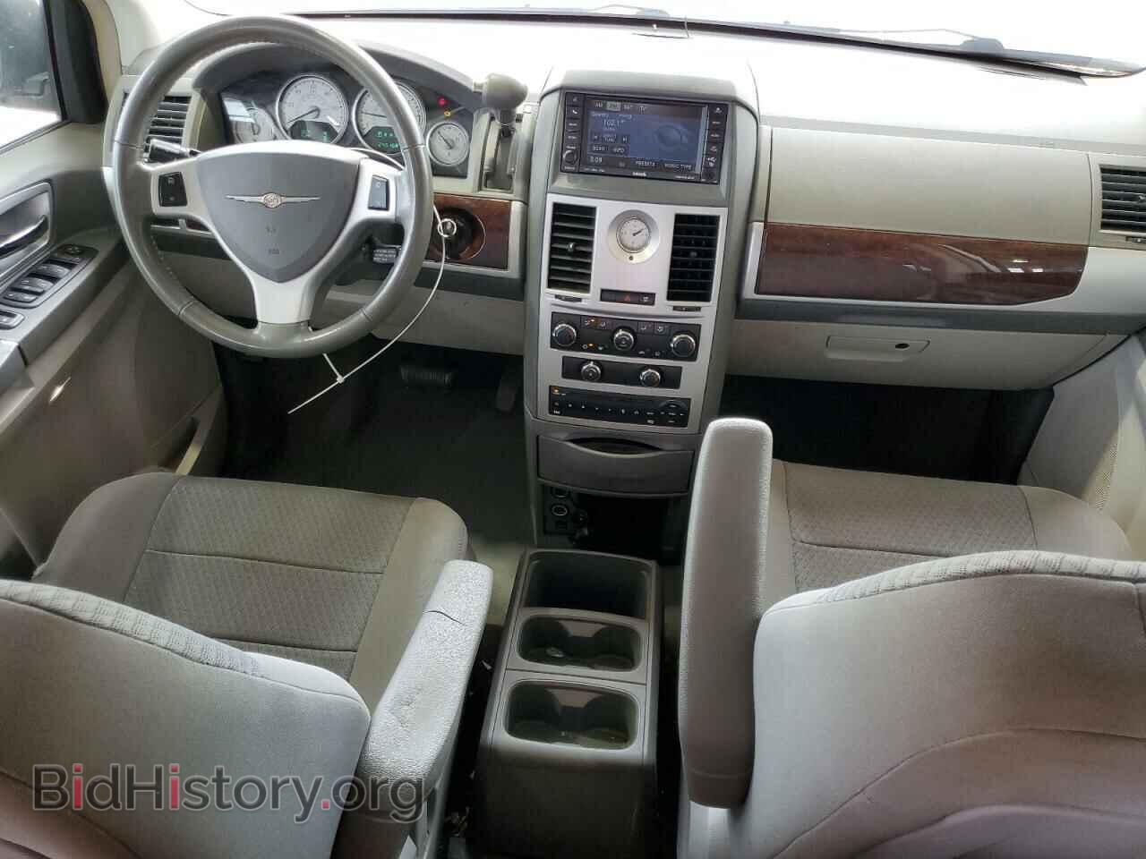 2010 CHRYSLER MINIVAN - VIN: 2A4RR5D19AR449191 - Фото 8