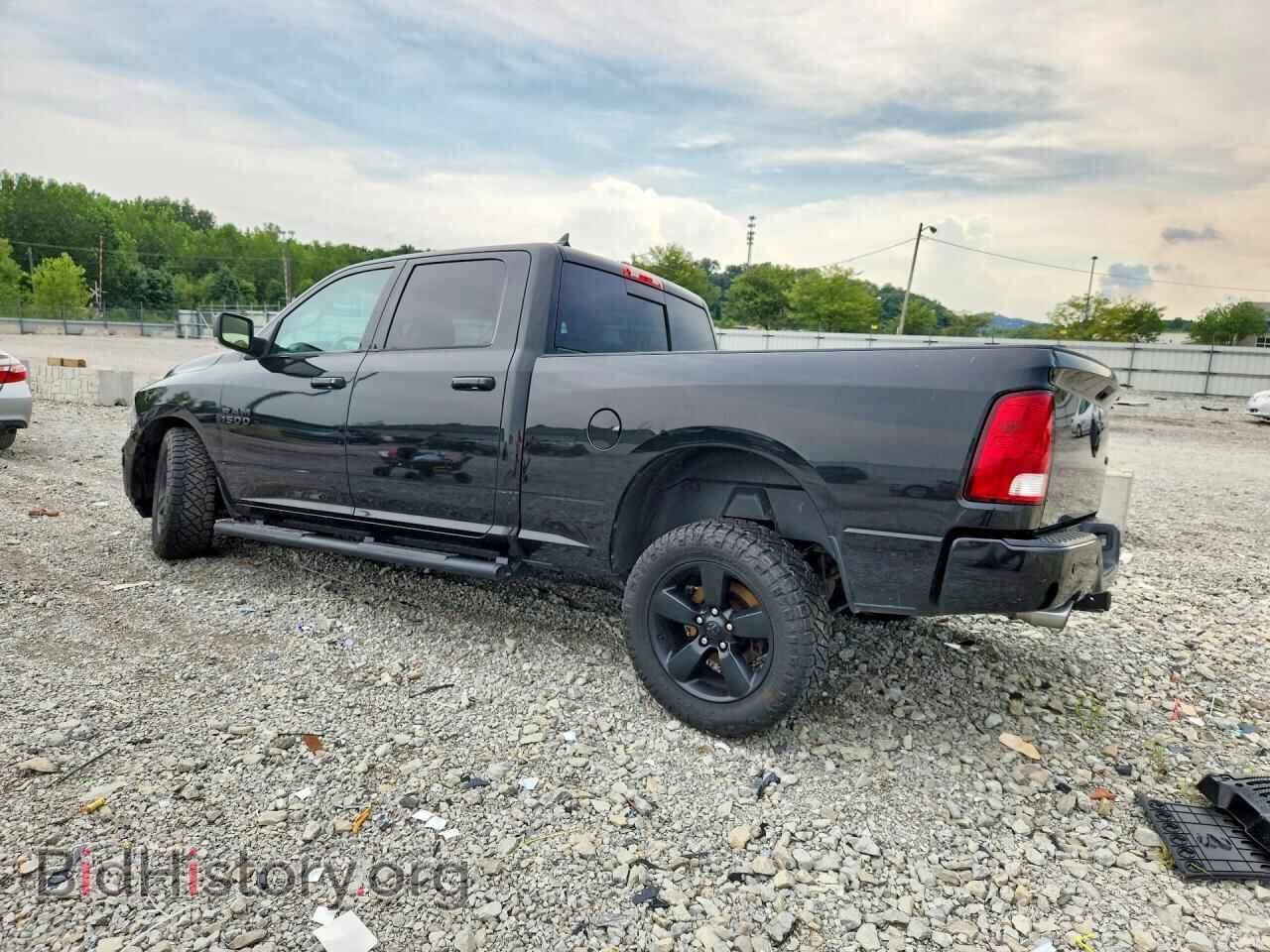 2018 RAM 1500 - VIN: 1C6RR7TT1JS351959 - Фото 2