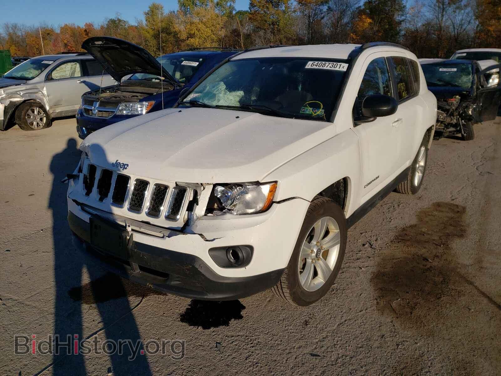 2011 JEEP COMPASS - VIN: 1J4NT1FB5BD289555 - Фото 2
