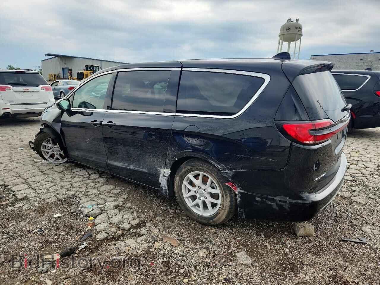 2025 CHRYSLER PACIFICA - VIN: 2C4RC1BG0SR552136 - Photo 2