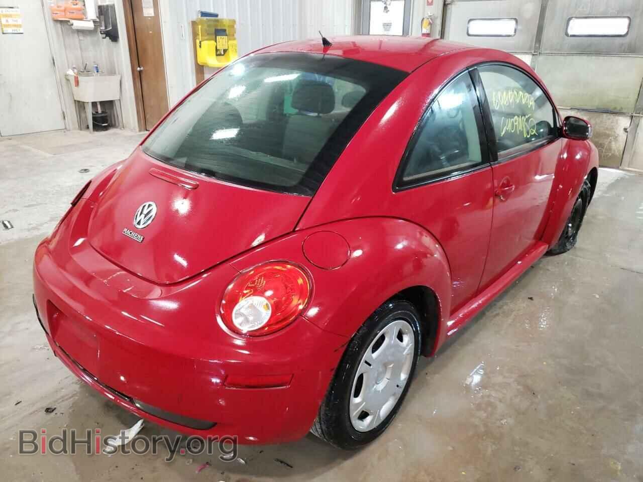 2010 VOLKSWAGEN BEETLE - VIN: 3VWPW3AG1AM005651 - Фото 4