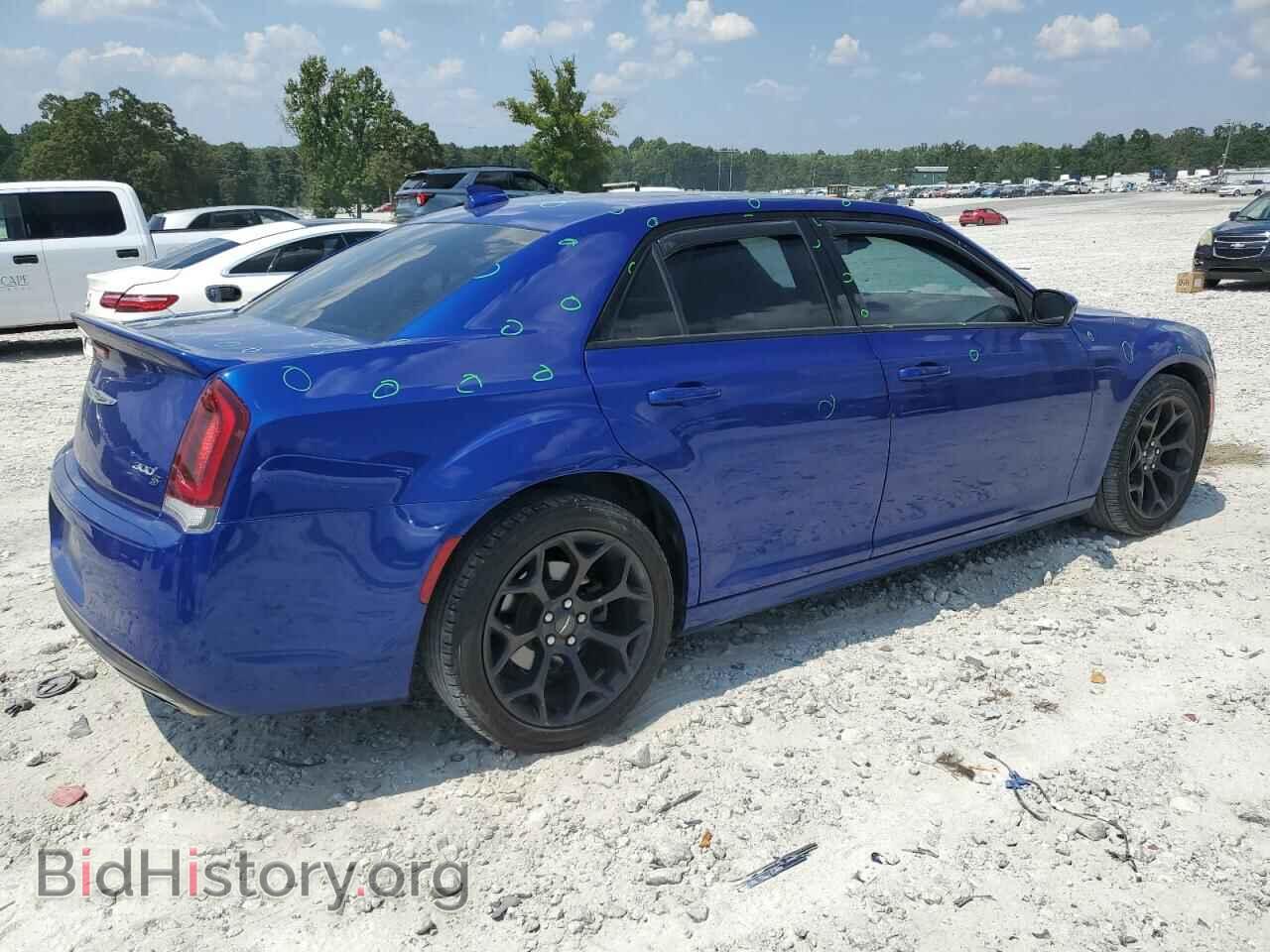 2019 CHRYSLER 300 - VIN: 2C3CCABT7KH580321 - Фото 3
