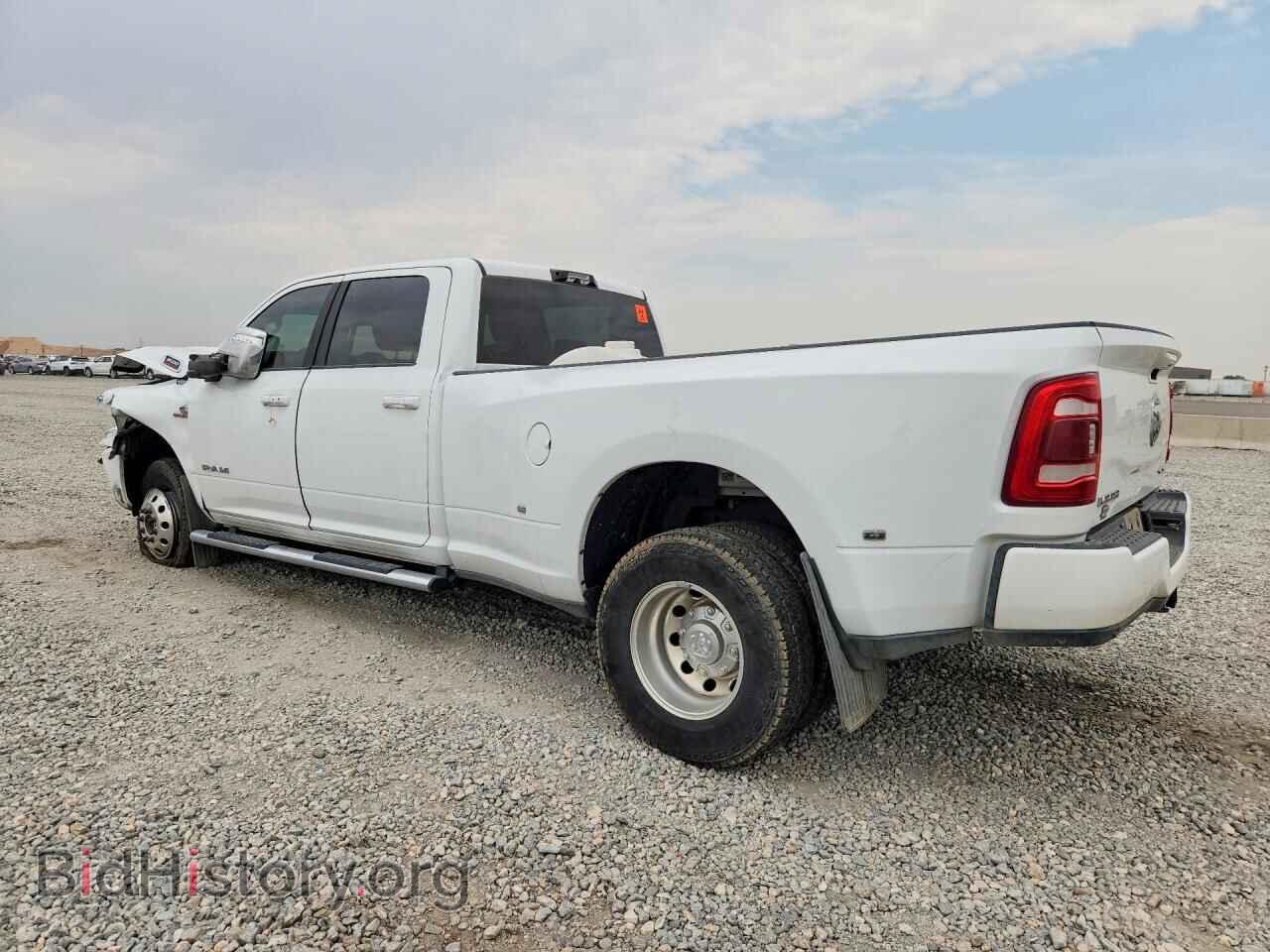 2023 RAM 3500 - VIN: 3C63RRJL7PG648741 - Photo 2