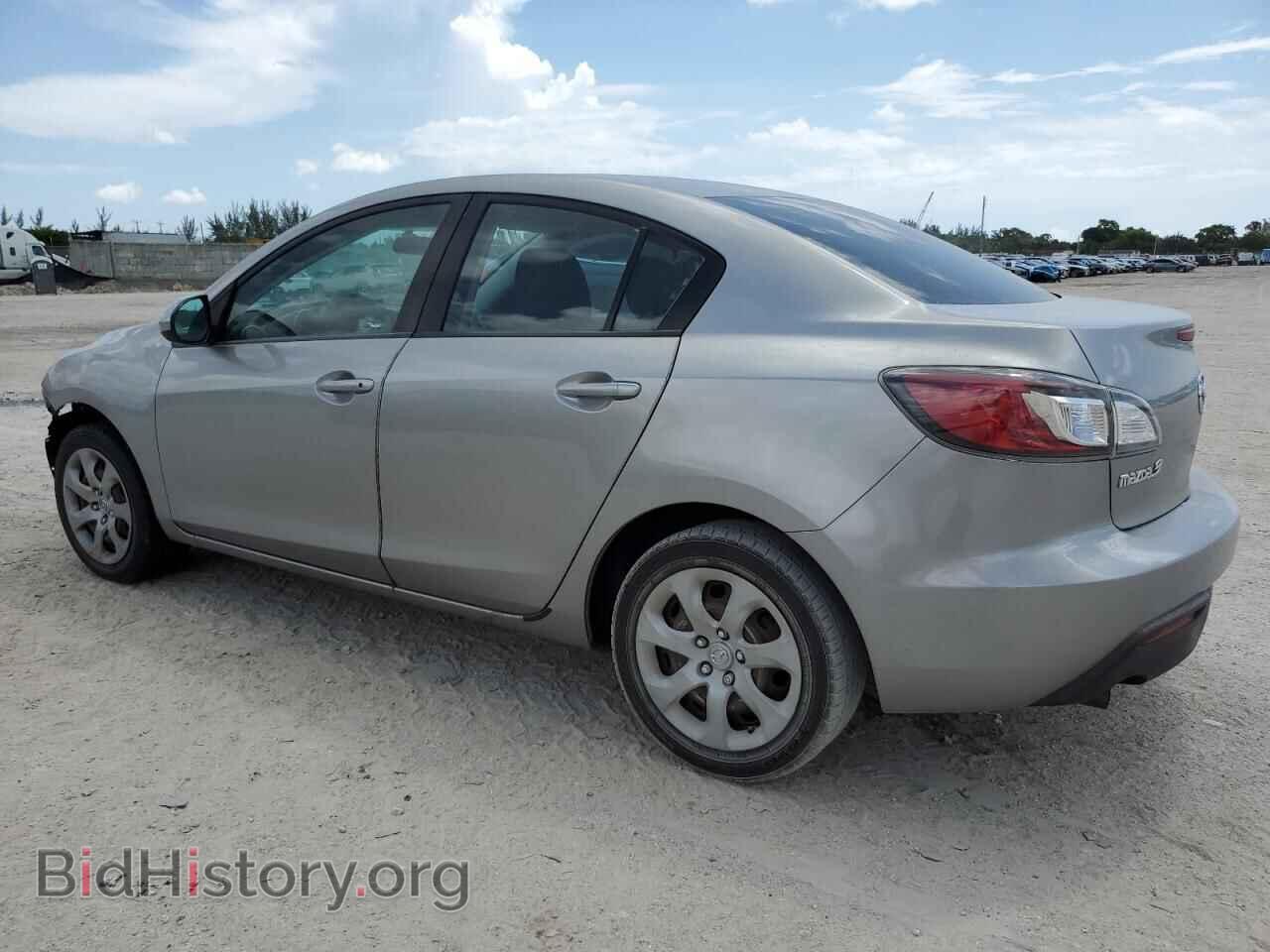 2011 MAZDA 3 - VIN: JM1BL1UF0B1442410 - Фото 2