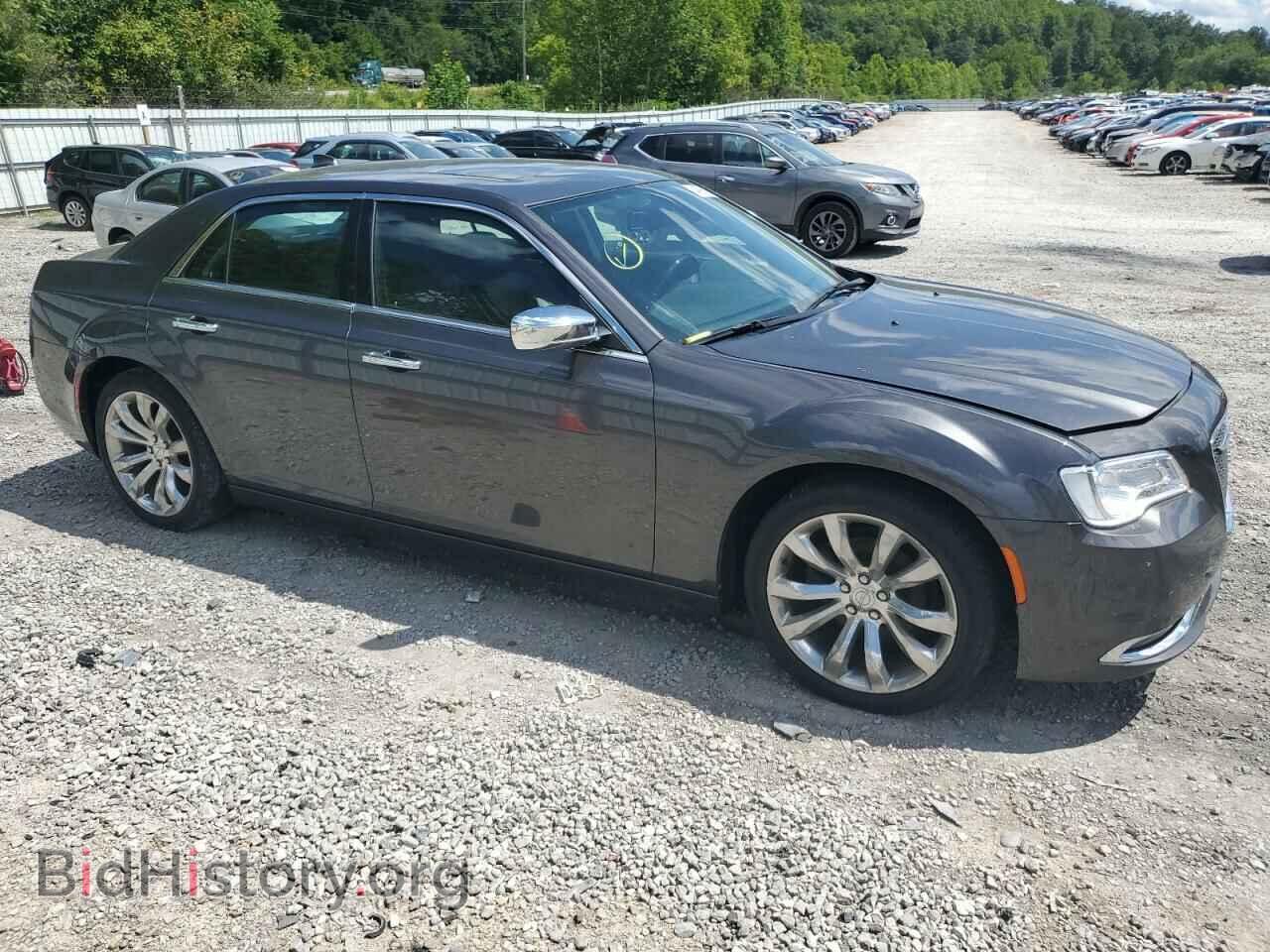 2019 CHRYSLER 300 - VIN: 2C3CCAEG7KH585629 - Фото 4