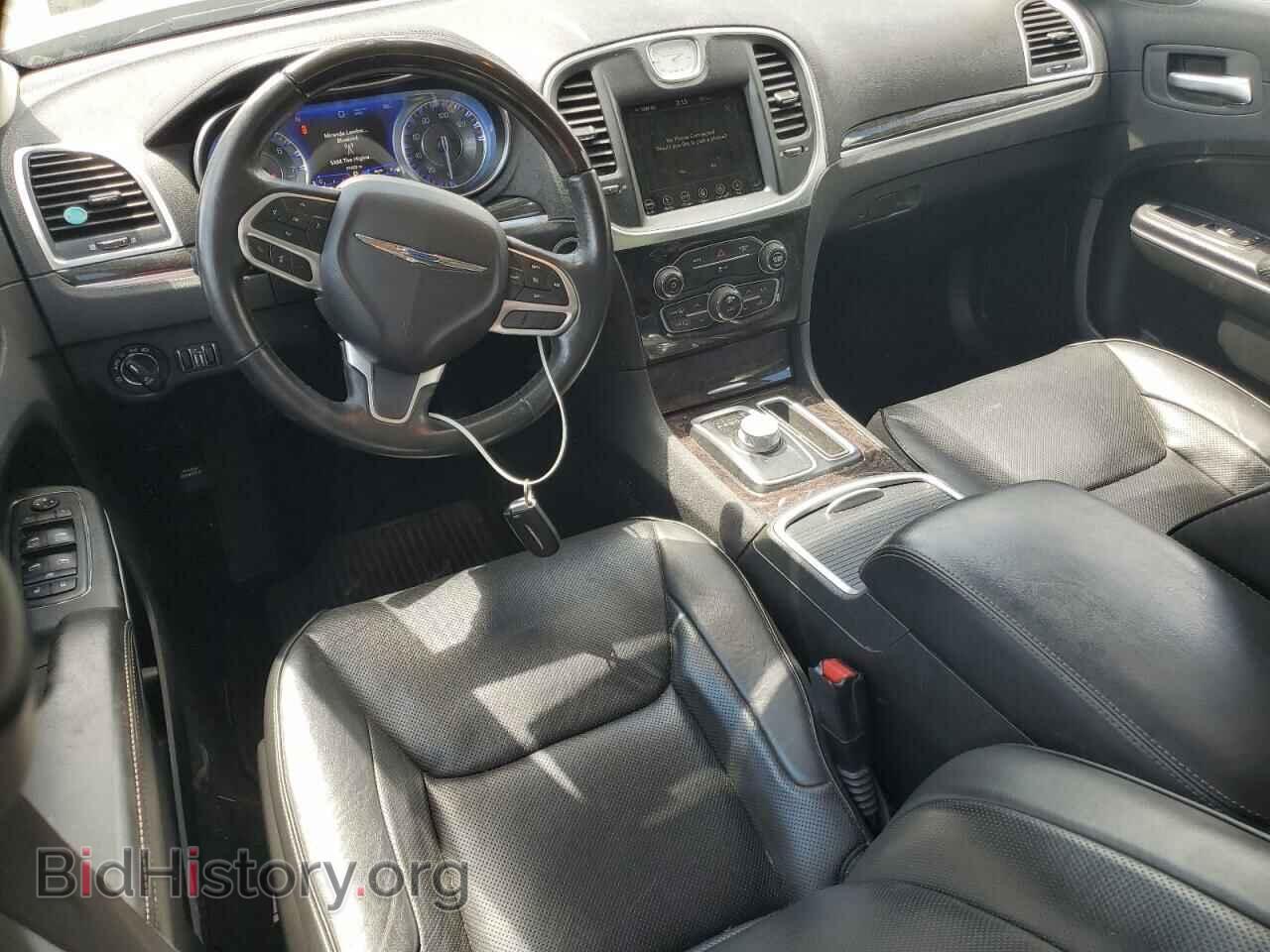 2019 CHRYSLER 300 - VIN: 2C3CCAEG7KH585629 - Фото 8
