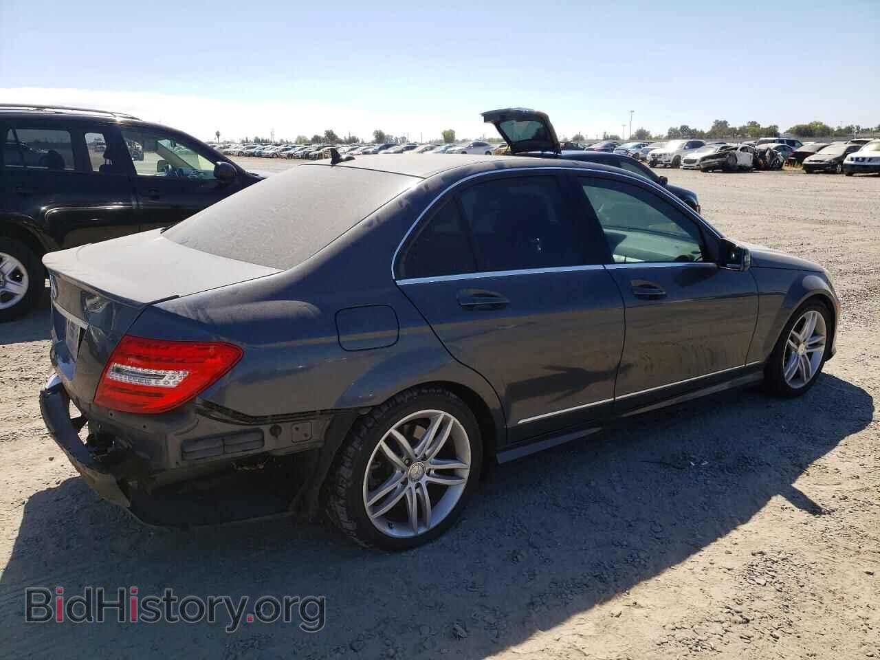 2013 MERCEDES-BENZ C-CLASS - VIN: WDDGF4HB5DA802530 - Фото 3