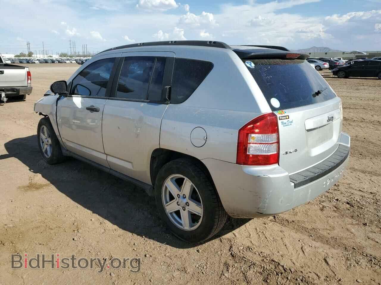 2007 JEEP COMPASS - VIN: 1J8FF47W37D205236 - Photo 2