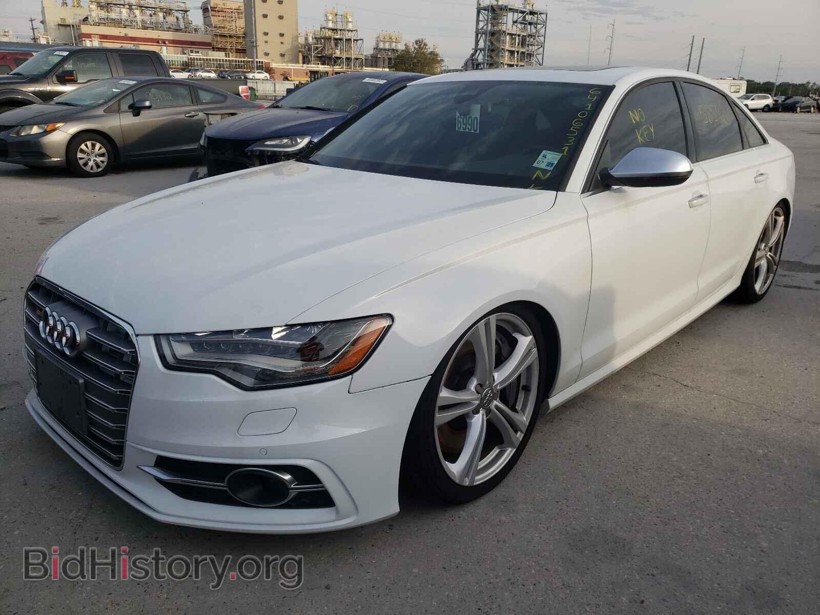 2013 AUDI S6/RS6 - VIN: WAUJ2AFC2DN092711 - Фото 2
