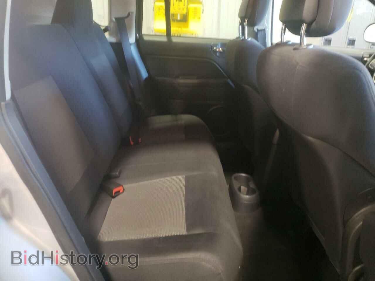 2011 JEEP COMPASS - VIN: 1J4NF1FB0BD257801 - Photo 6