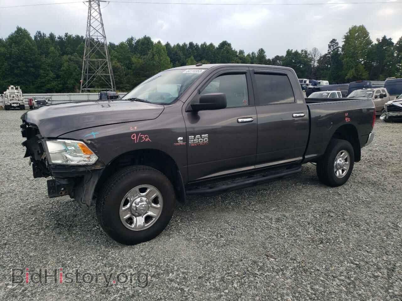 Photo 3C6UR5DL1HG651886 - RAM All Models 2017