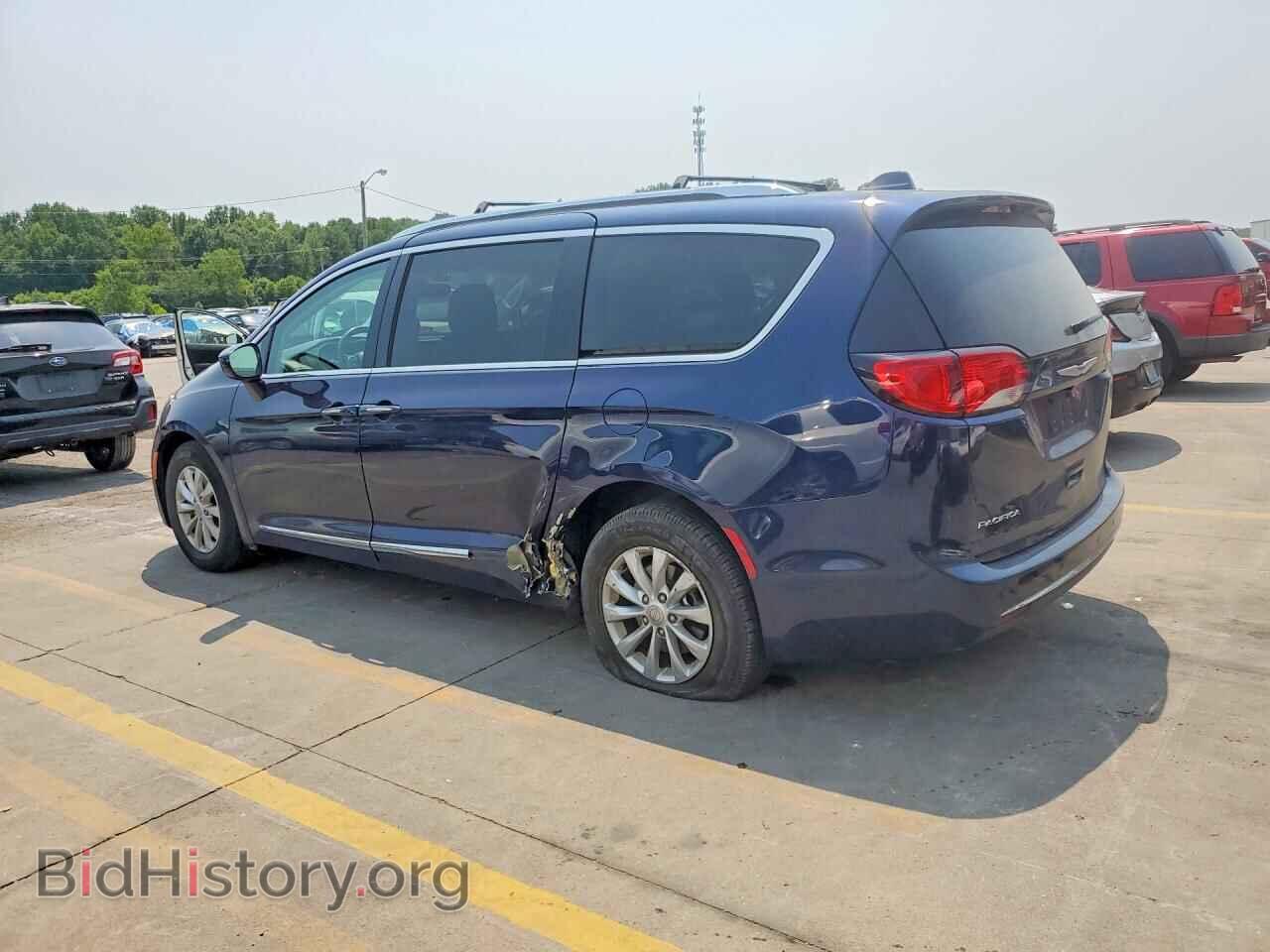 2018 CHRYSLER PACIFICA - VIN: 2C4RC1BG3JR246563 - Photo 2