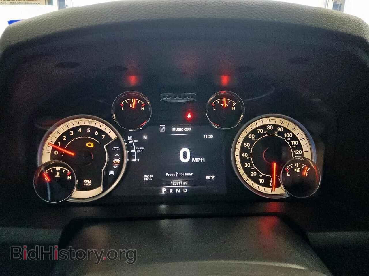 2018 RAM 1500 - VIN: 1C6RR6LT3JS350516 - Фото 9