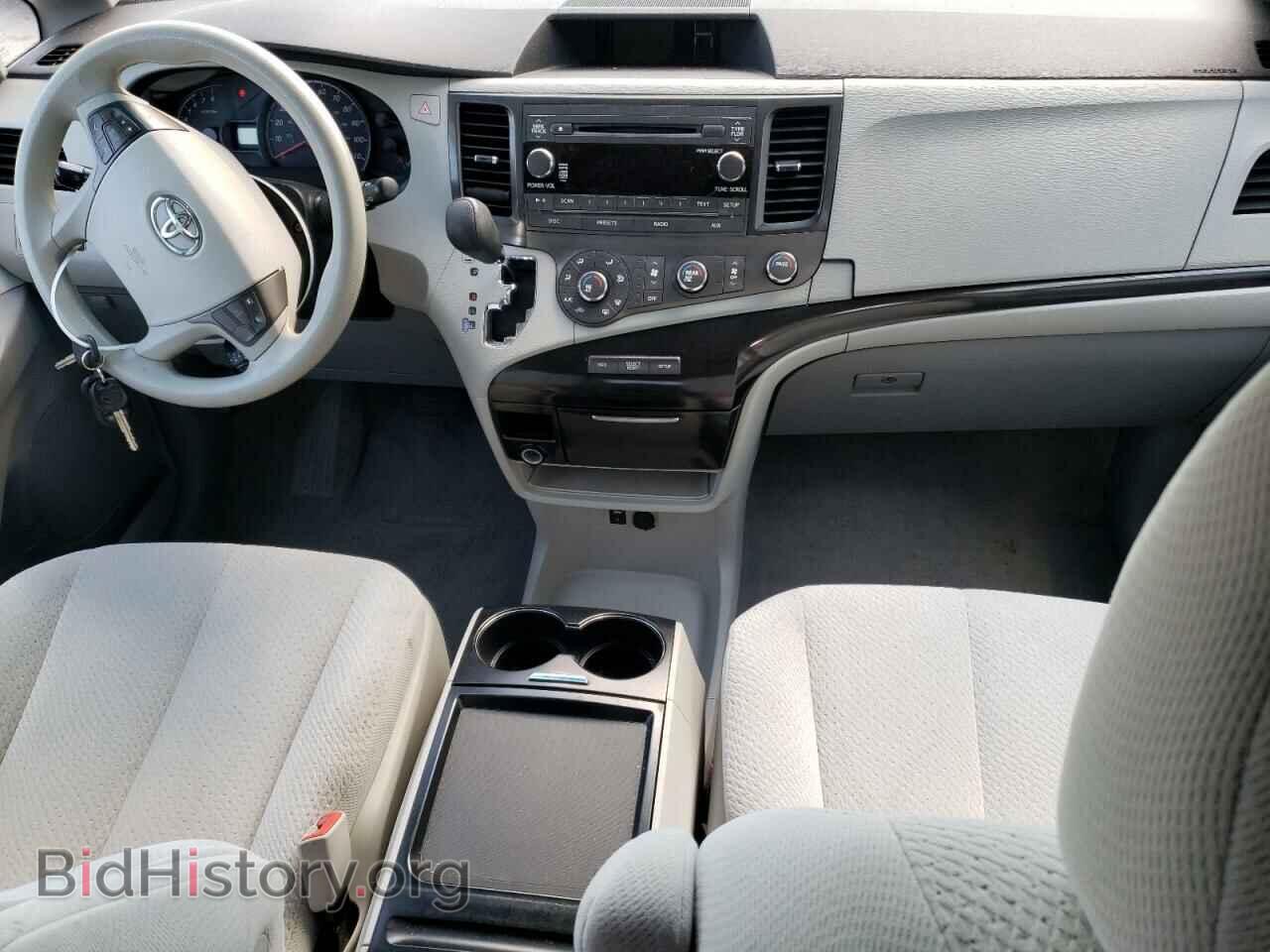2011 TOYOTA All Models - VIN: 5TDKK3DC2BS077266 - Фото 8