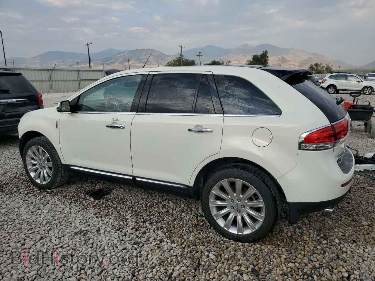2013 LINCOLN MKX - VIN: 2LMDJ8JK8DBL04582 - Photo 2