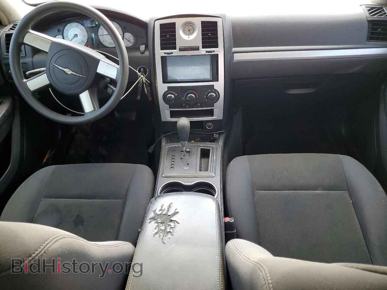 2010 CHRYSLER 300 - VIN: 2C3CA4CD6AH328833 - Фото 8