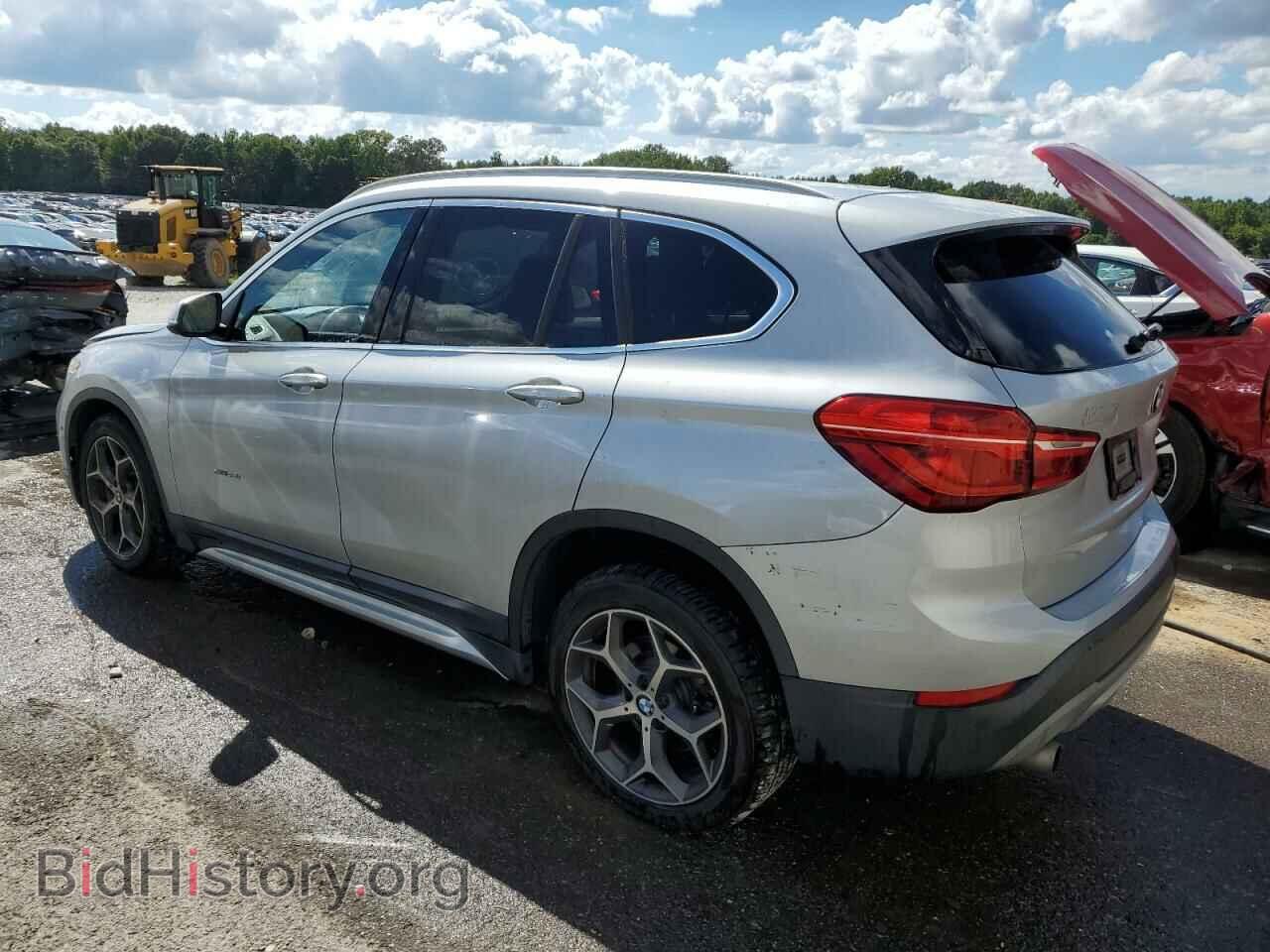2017 BMW X1 - VIN: WBXHT3C34H5F76647 - Фото 2