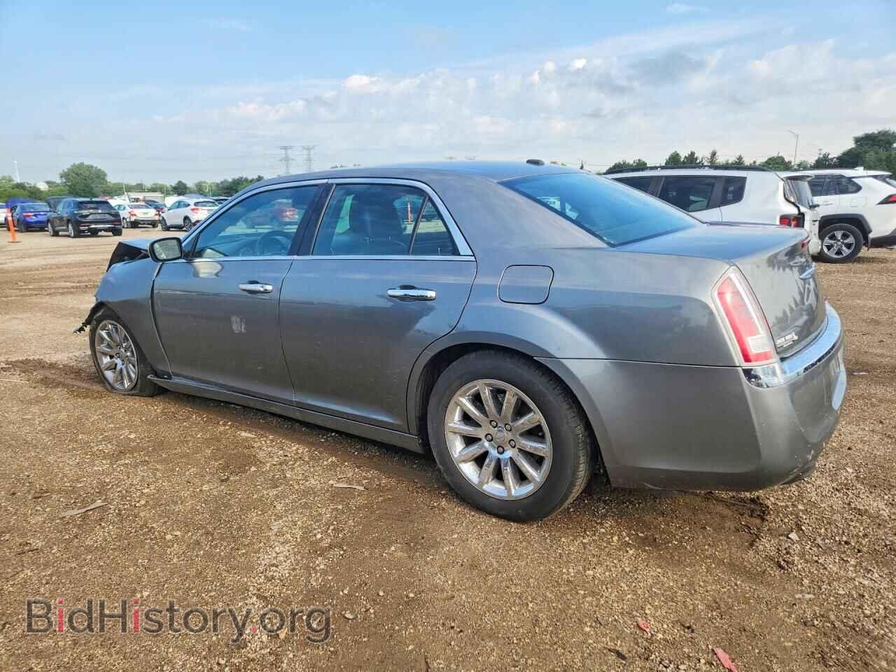 2011 CHRYSLER 300 - VIN: 2C3CA6CT8BH581284 - Photo 2