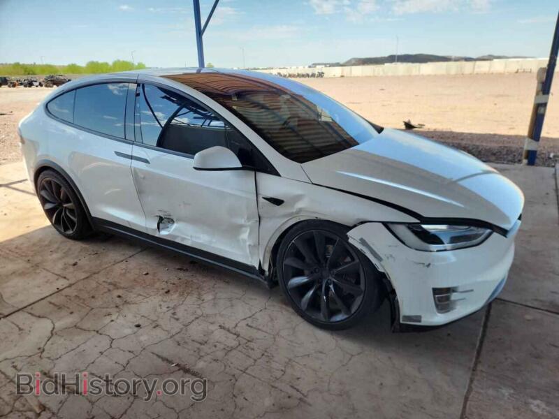 2017 Tesla MODEL X (VIN 5YJXCBE24HF034497) — photo 4 of 14