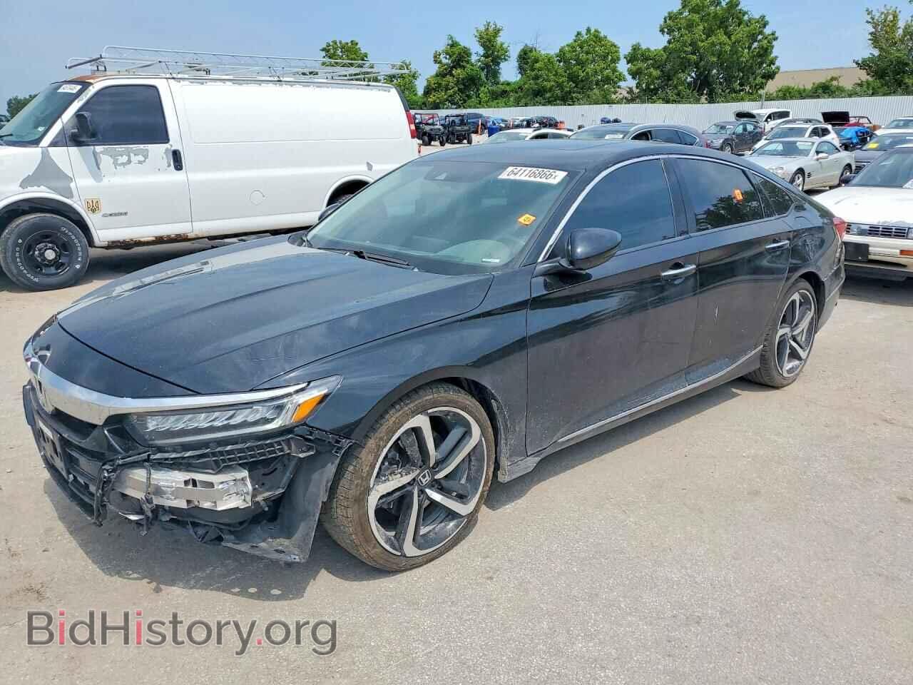 Photo 1HGCV1F96JA108095 - HONDA ACCORD 2018