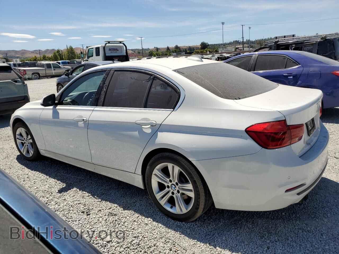 2017 BMW 3 SERIES - VIN: WBA8B9G56HNU49956 - Фото 2