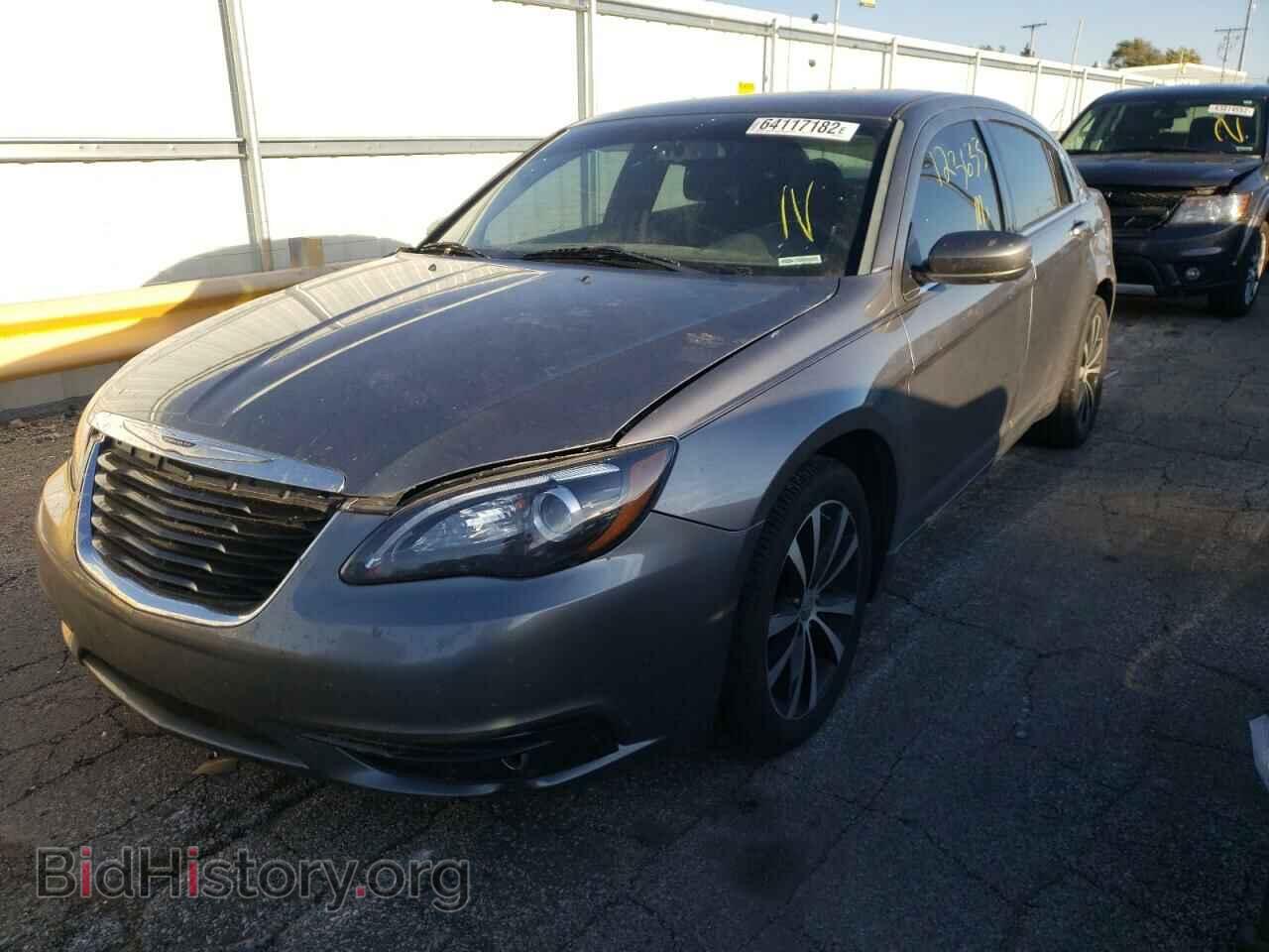 2013 CHRYSLER 200 - VIN: 1C3CCBBB3DN539269 - Фото 2