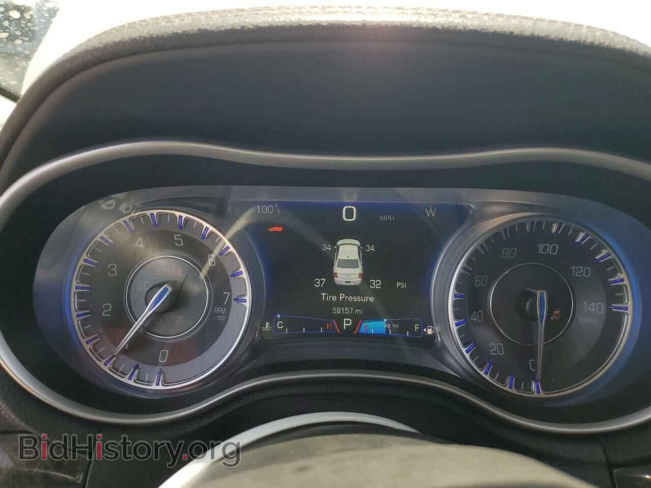 2016 CHRYSLER 300 - VIN: 2C3CCAEG8GH342841 - Фото 9